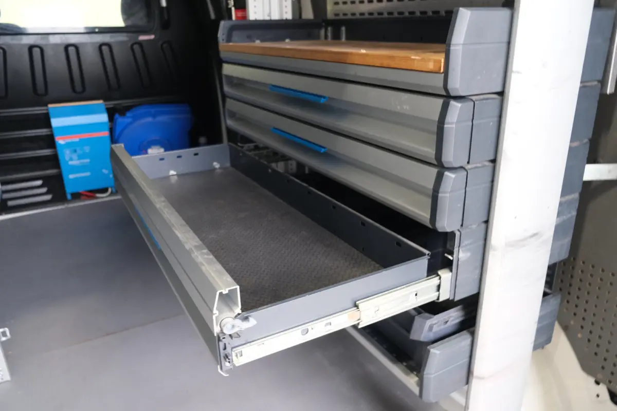2.0 TDI L2H2 30 - Airco, Cruise, PDC, Carplay, Inrichting, Imperiaal, Standkachel, Trekhaak.