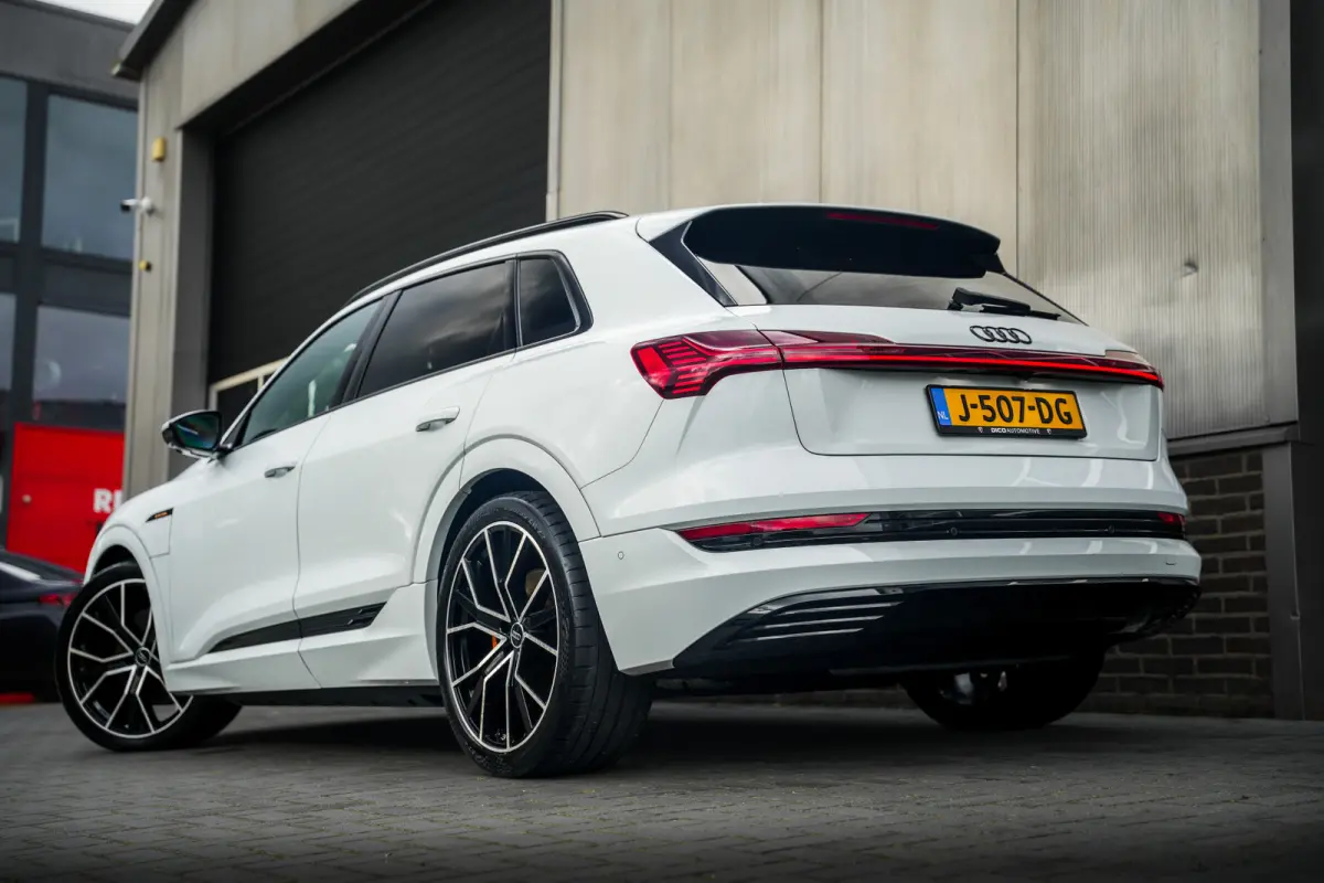 55 Quattro 95 kWh 408 pk Advanced Pro Line Plus S-Line / Marge-Auto/ Pano-Dak/ B&O/ HUD/ Matrix-LED/ ACC/ 360-camera/ Keyless/ Memory/ 21'' LMV