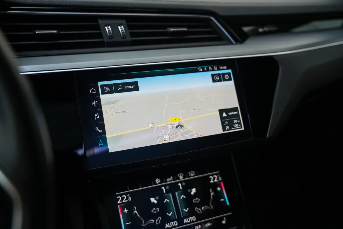 55 Quattro 95 kWh 408 pk Advanced Pro Line Plus S-Line / Marge-Auto/ Pano-Dak/ B&O/ HUD/ Matrix-LED/ ACC/ 360-camera/ Keyless/ Memory/ 21'' LMV