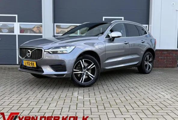 2.0 T8 Twin Engine AWD R-Design | Lucht Vering | Full LED | Alcantara/Leder | 360 Camera | Panorama | Trekhaak | CarPlay | Adaptive Cruise