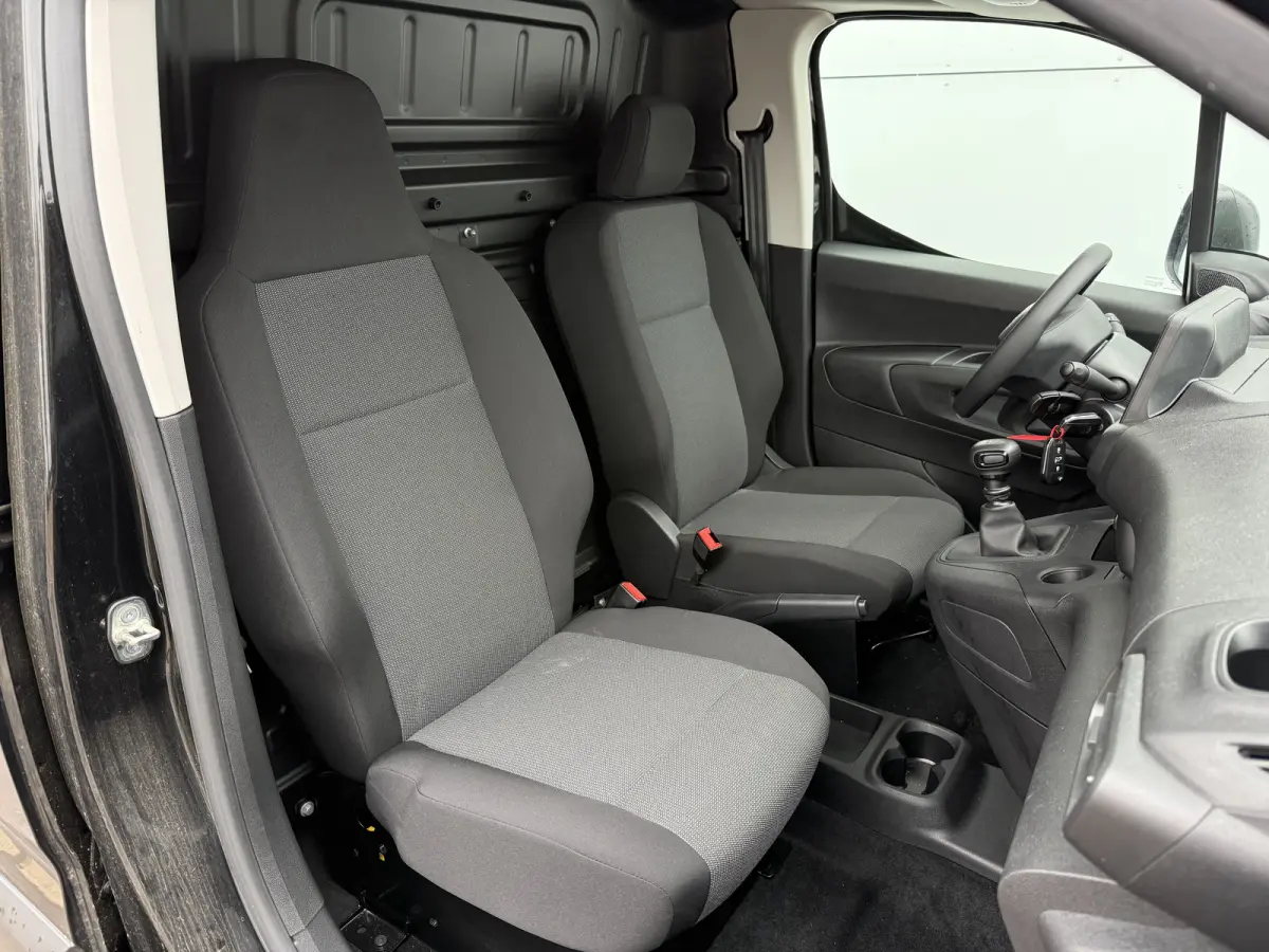 1.2 110PK **Benzine** L1H1 Climate Control Cruise Control