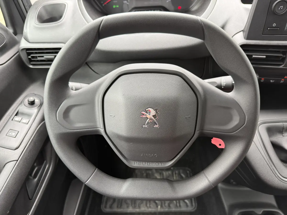 1.2 110PK **Benzine** L1H1 Climate Control Cruise Control