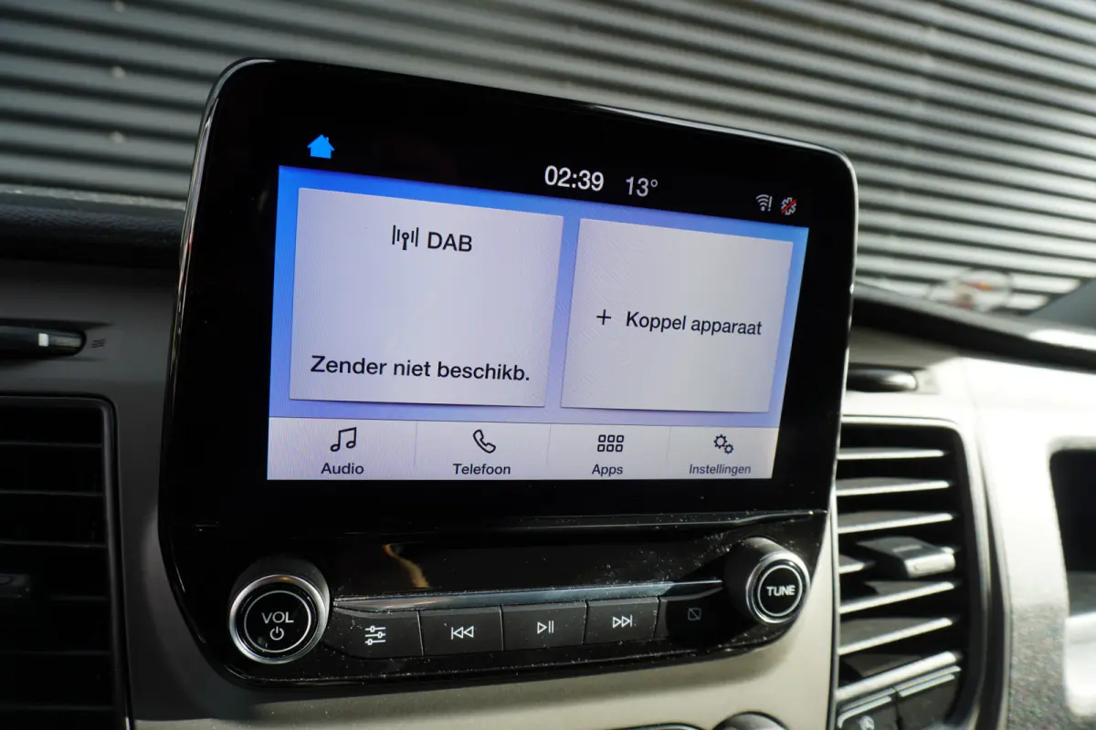 131pk Automaat L1 2x Schuifdeur Apple Carplay Trekhaak Camera Cruise control Parkersensoren