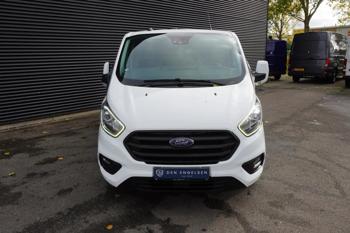 131pk Automaat L1 2x Schuifdeur Apple Carplay Trekhaak Camera Cruise control Parkersensoren