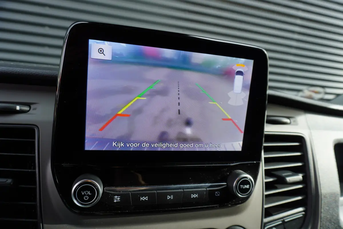 131pk Automaat L1 2x Schuifdeur Apple Carplay Trekhaak Camera Cruise control Parkersensoren