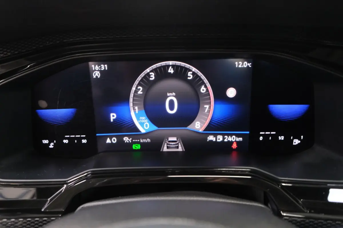 1.0 TSI Life Automaat - N.A.P. Airco, Cruise, Navi, PDC, Carplay, Virtueel display.