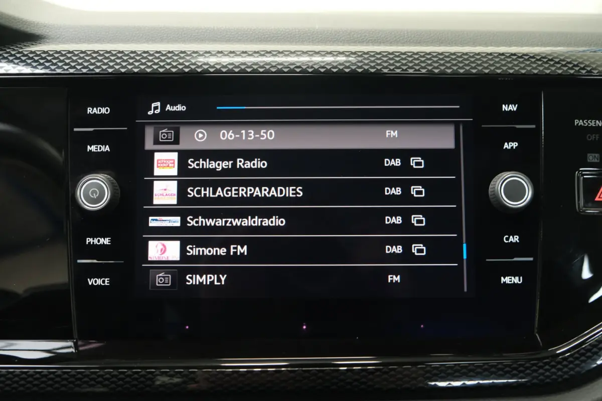1.0 TSI Life Automaat - N.A.P. Airco, Cruise, Navi, PDC, Carplay, Virtueel display.