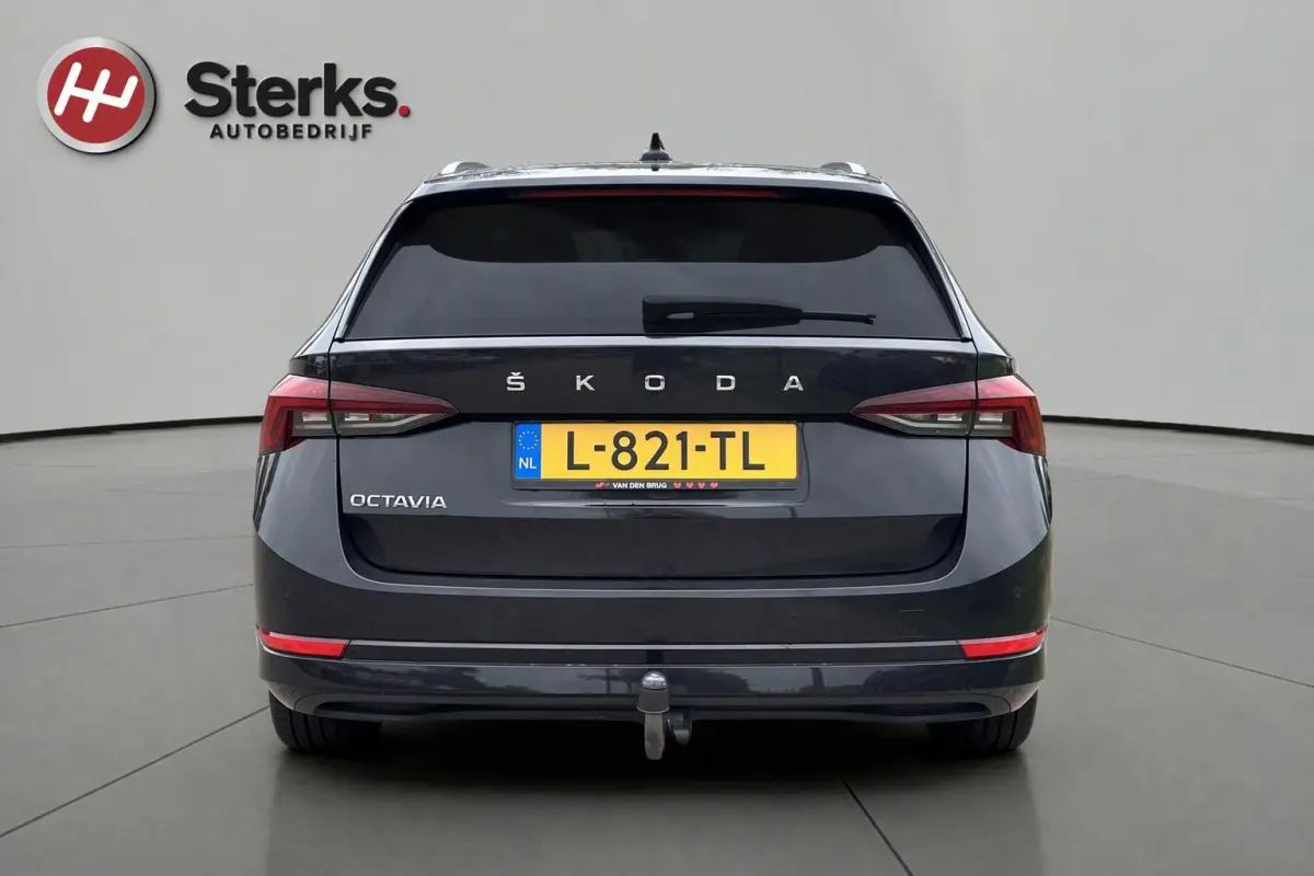 1.0 TSI Business Edition TREKHAAK CARPLAY ANDROID DIGITAAL DASHBOARD