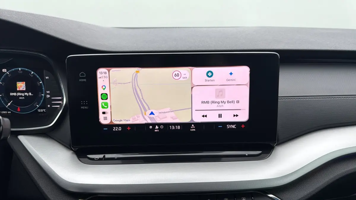 1.0 TSI Business Edition TREKHAAK CARPLAY ANDROID DIGITAAL DASHBOARD