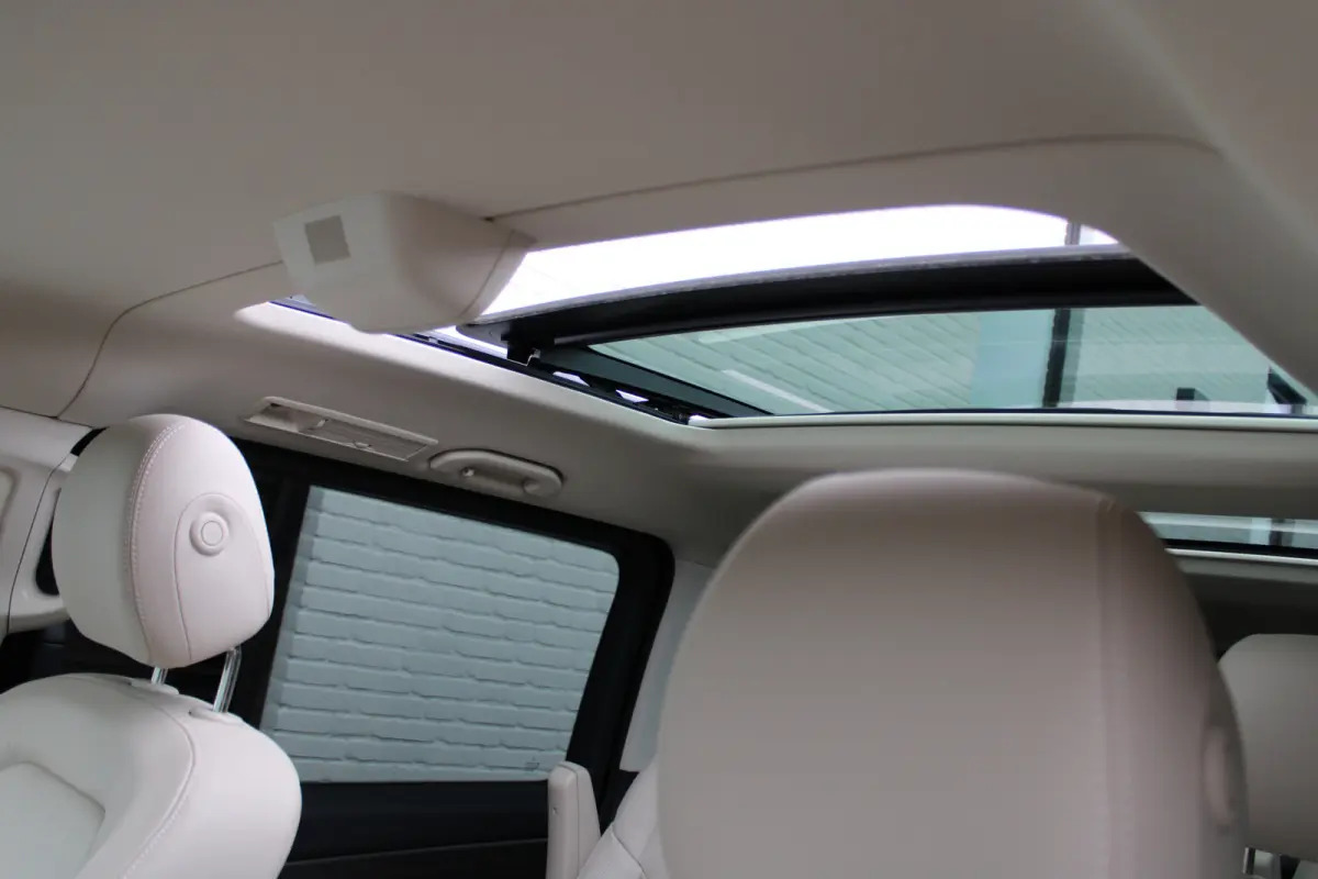 300d / AMG / 4-Matic / Luchtv / Panorama / Elec Stoel / 7-pers / Burmester / Vol Opties / NIEUWSTAAT