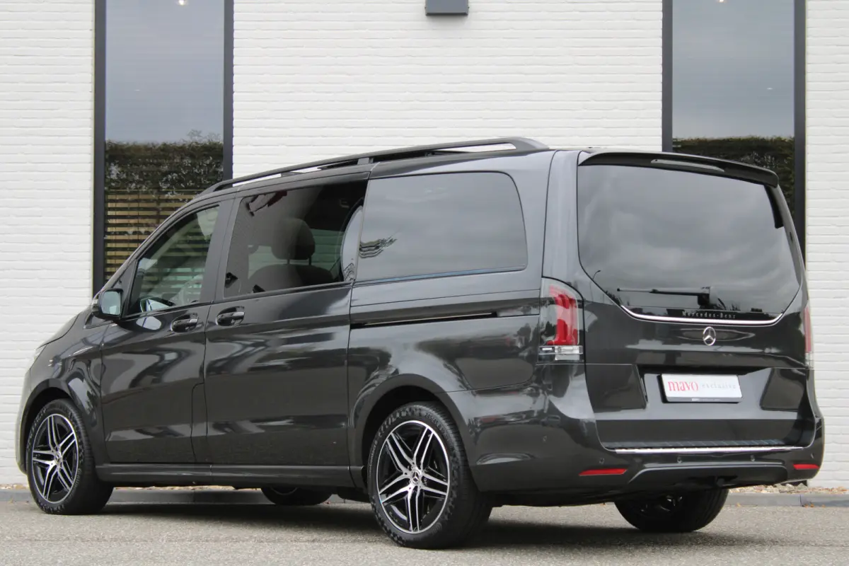 300d / AMG / 4-Matic / Luchtv / Panorama / Elec Stoel / 7-pers / Burmester / Vol Opties / NIEUWSTAAT