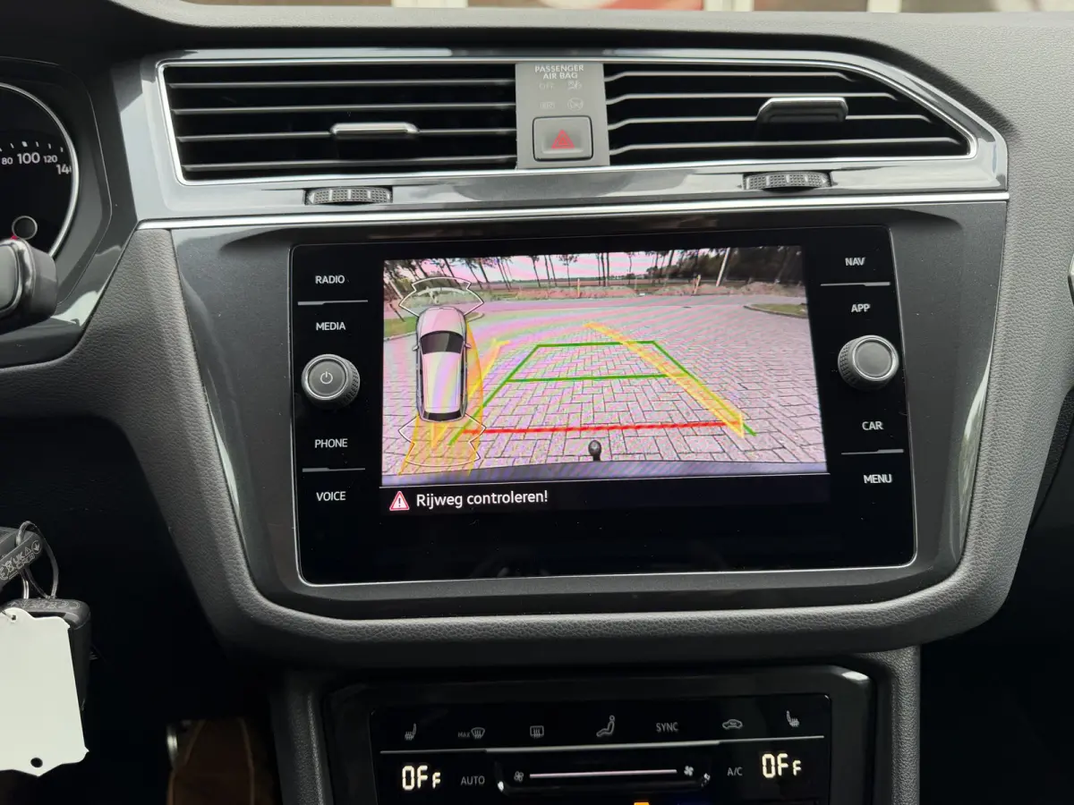 1.5 TSI Life / Automaat / Carplay / Trekhaak (1.800 KG) / Sensoren / Camera /