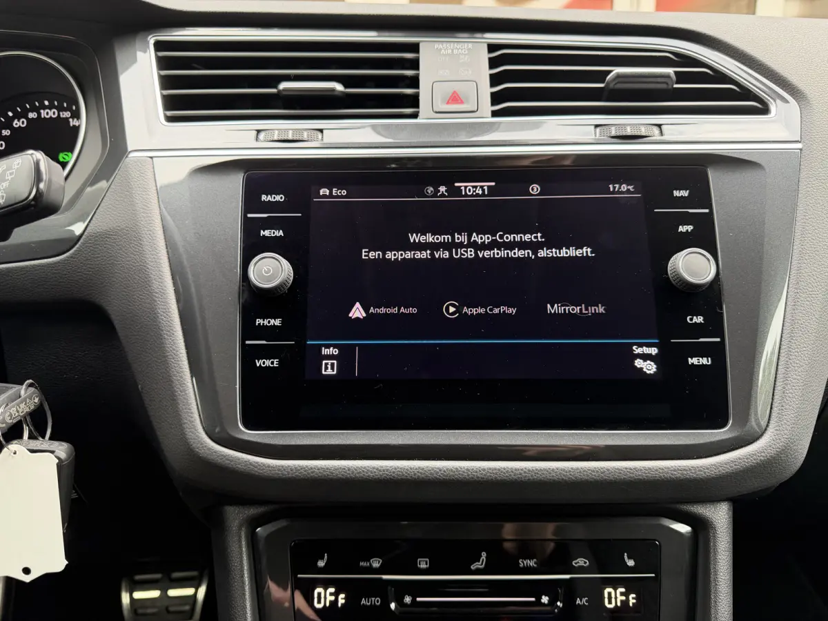 1.5 TSI Life / Automaat / Carplay / Trekhaak (1.800 KG) / Sensoren / Camera /