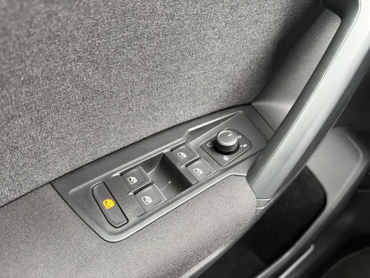 1.5 TSI Life / Automaat / Carplay / Trekhaak (1.800 KG) / Sensoren / Camera /