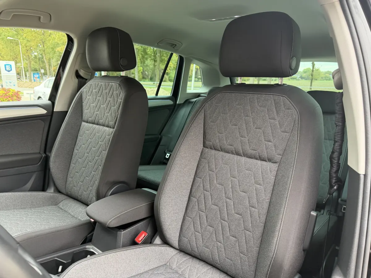 1.5 TSI Life / Automaat / Carplay / Trekhaak (1.800 KG) / Sensoren / Camera /