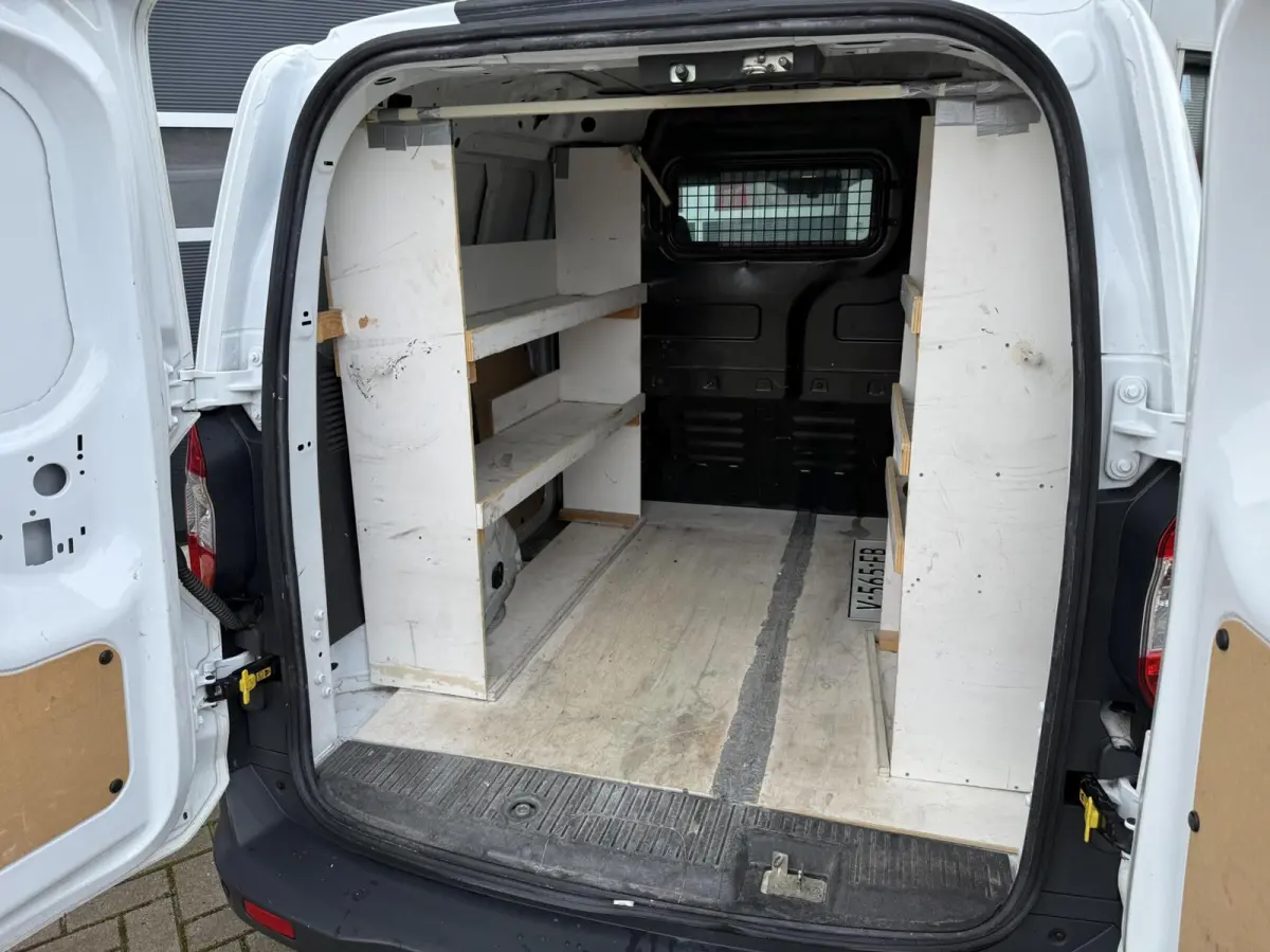 1.5 TDCI Ambiente | Cruise | Airco | Stoelverwarming | Schuifdeur | Trekhaak | Sensoren