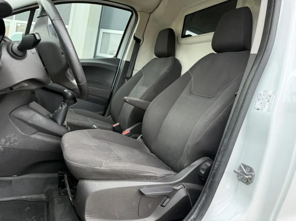 1.5 TDCI Ambiente | Cruise | Airco | Stoelverwarming | Schuifdeur | Trekhaak | Sensoren