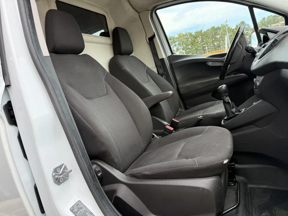 1.5 TDCI Ambiente | Cruise | Airco | Stoelverwarming | Schuifdeur | Trekhaak | Sensoren