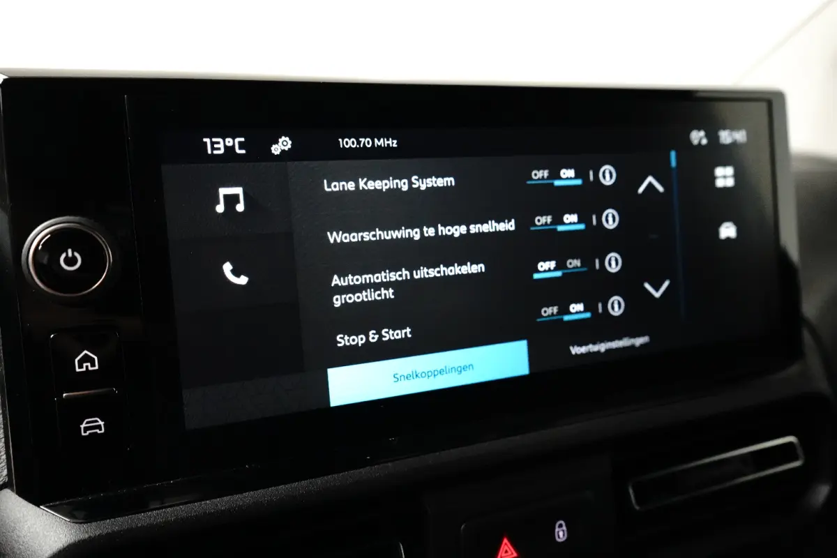 1.5 BlueHDi 100 S&S L1 | Achteruitrijcamera | Airco | Apple Carplay/Android Auto|telefoonintegratie premium