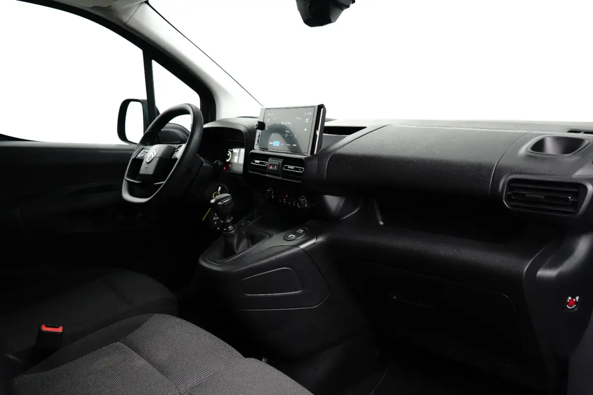 1.5 BlueHDi 100 S&S L1 | Achteruitrijcamera | Airco | Apple Carplay/Android Auto|telefoonintegratie premium