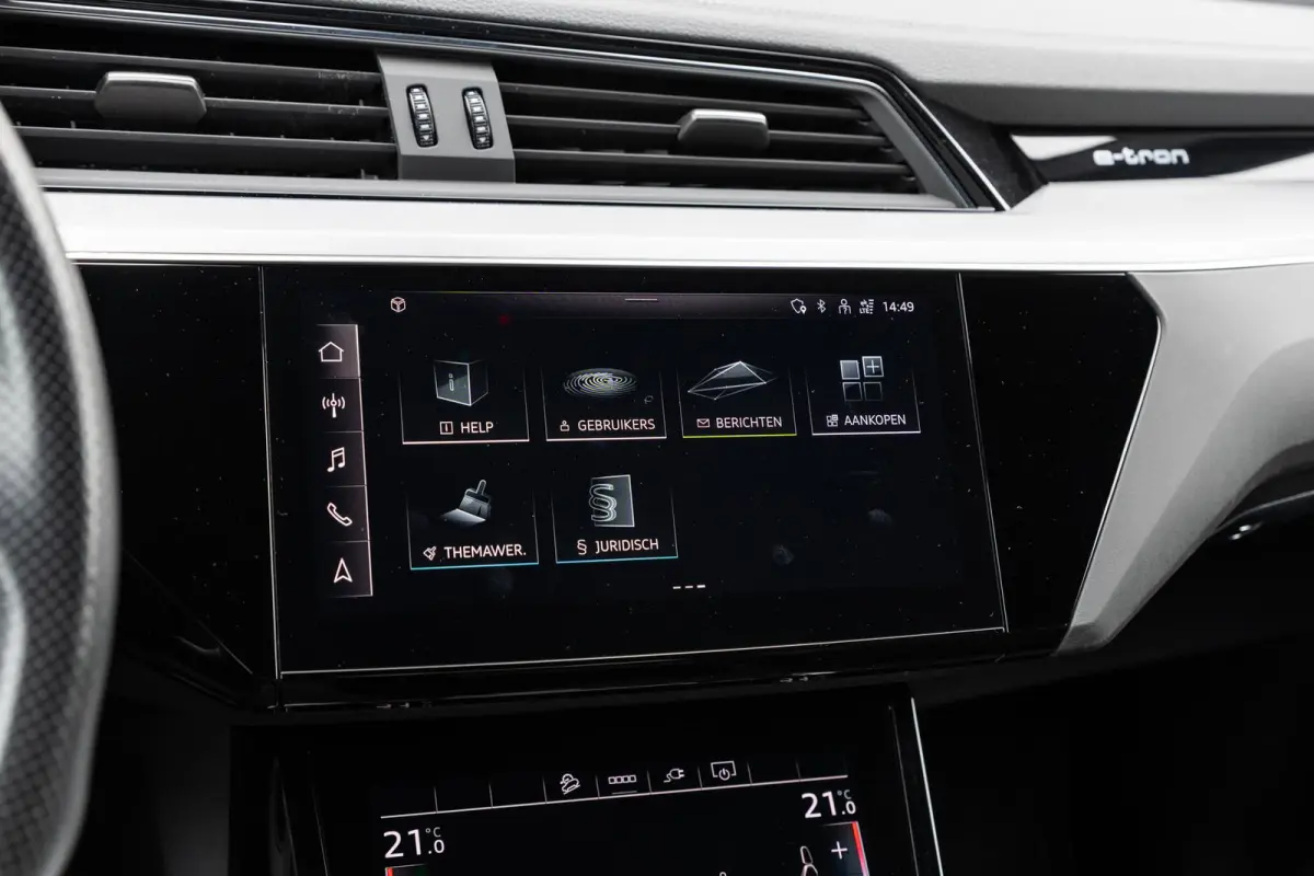 50 340pk quattro S edition 95 kWh | Panoramadak | Achteruitrijcamera | Luchtvering
