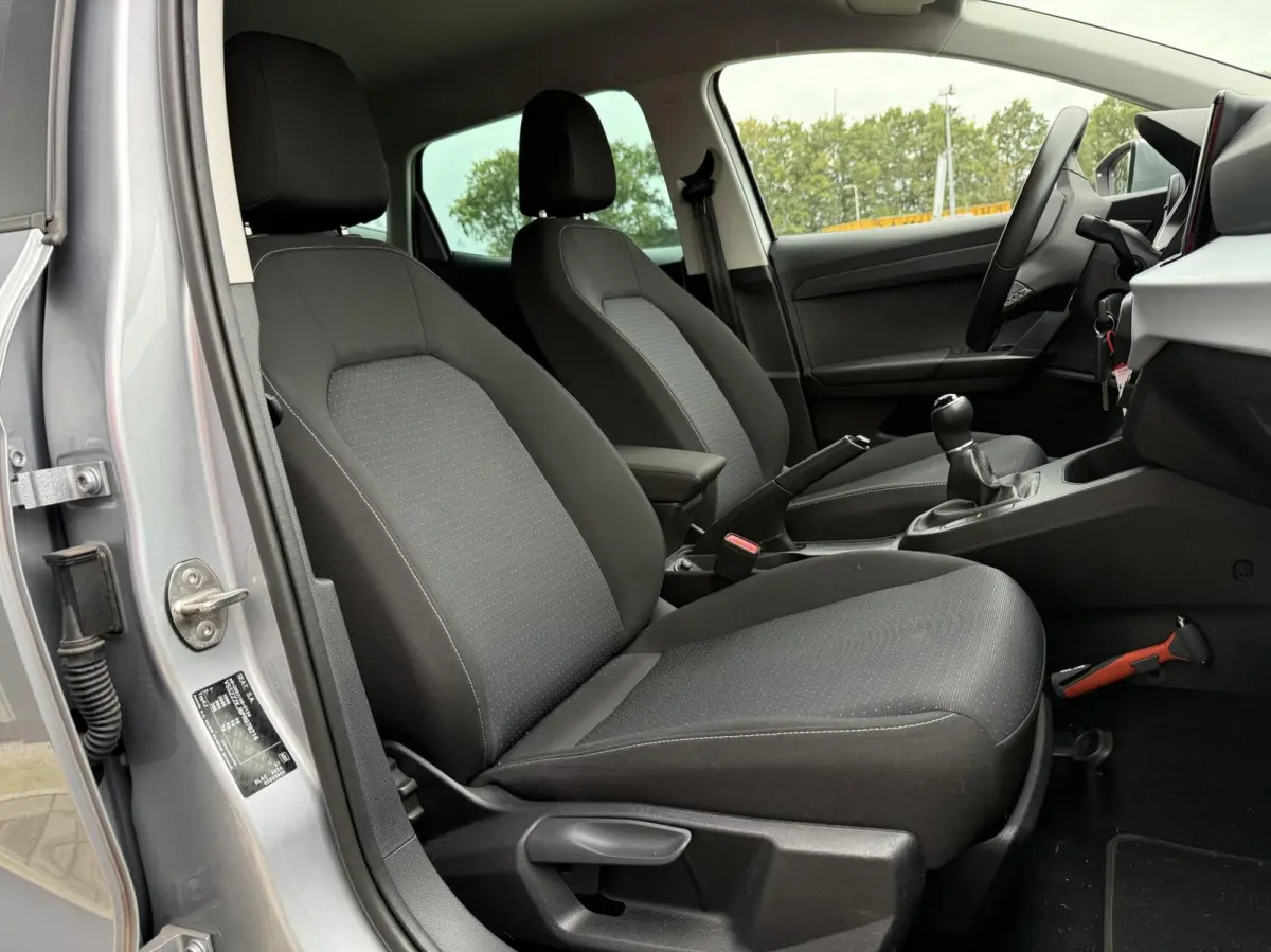 1.0 EcoTSI Style Business Connect | Virtual Cockpit | CarPlay | Navigatie | Climate | Stoelverwarming | Cruise | Lichtmetaal | DAB+