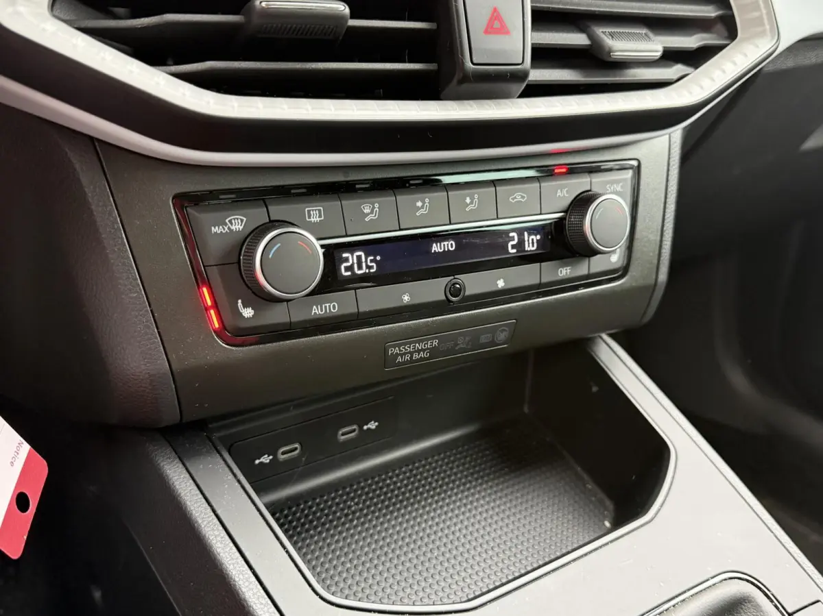 1.0 EcoTSI Style Business Connect | Virtual Cockpit | CarPlay | Navigatie | Climate | Stoelverwarming | Cruise | Lichtmetaal | DAB+