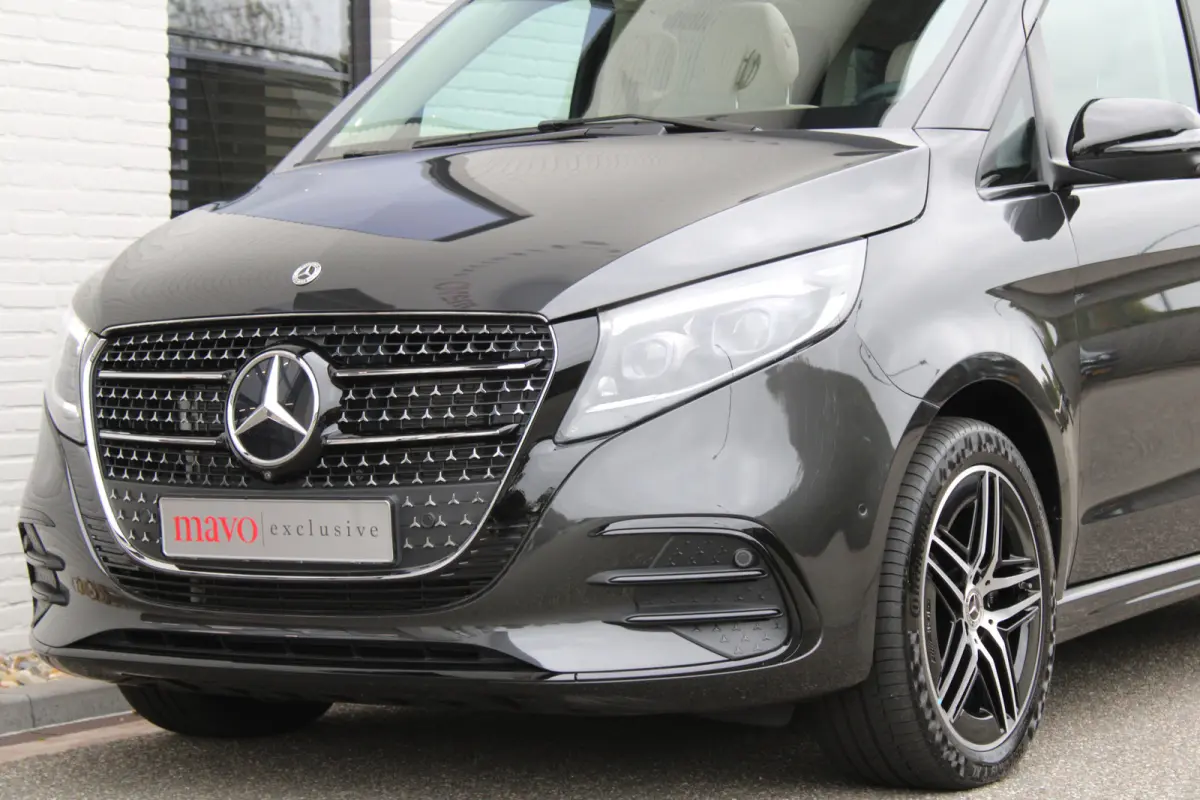 300d / AMG / DC / 4-Matic / Luchtv / Panorama / Elec Stoel / Burmester / Vol Opties / NIEUWSTAAT