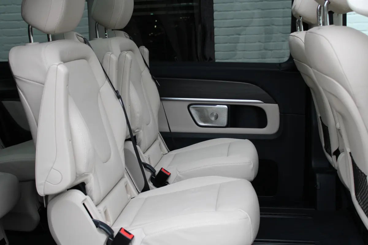 300d / AMG / DC / 4-Matic / Luchtv / Panorama / Elec Stoel / Burmester / Vol Opties / NIEUWSTAAT