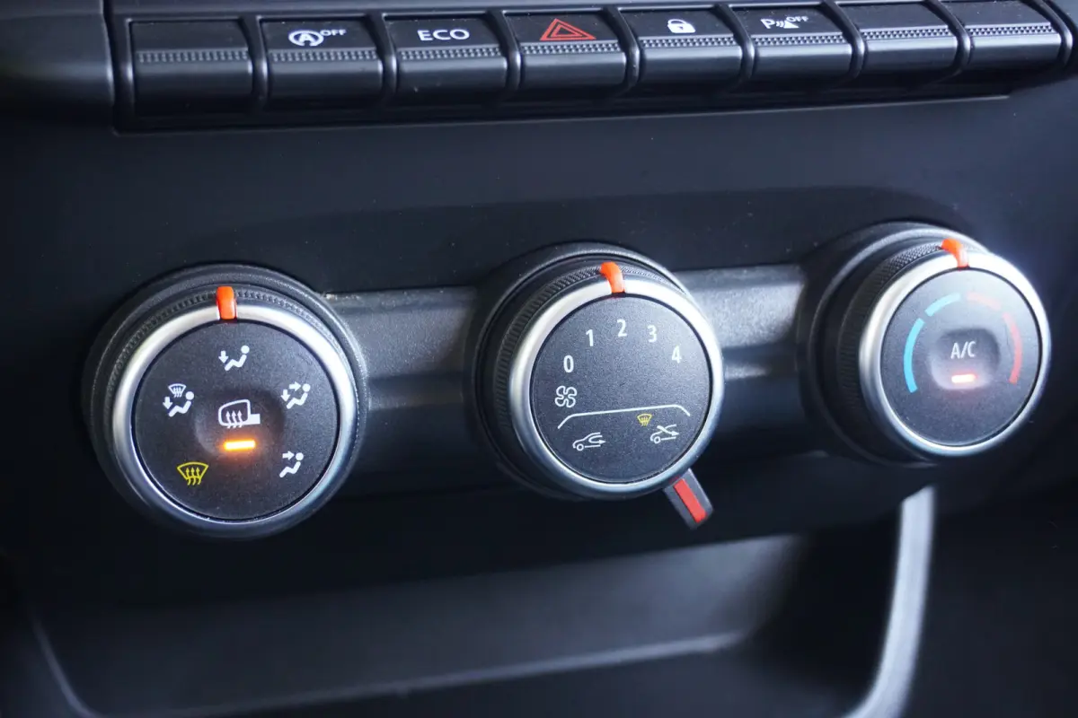 1.5 dCi EURO 6 - Airco - Cruise - PDC - €12.499,- Excl.