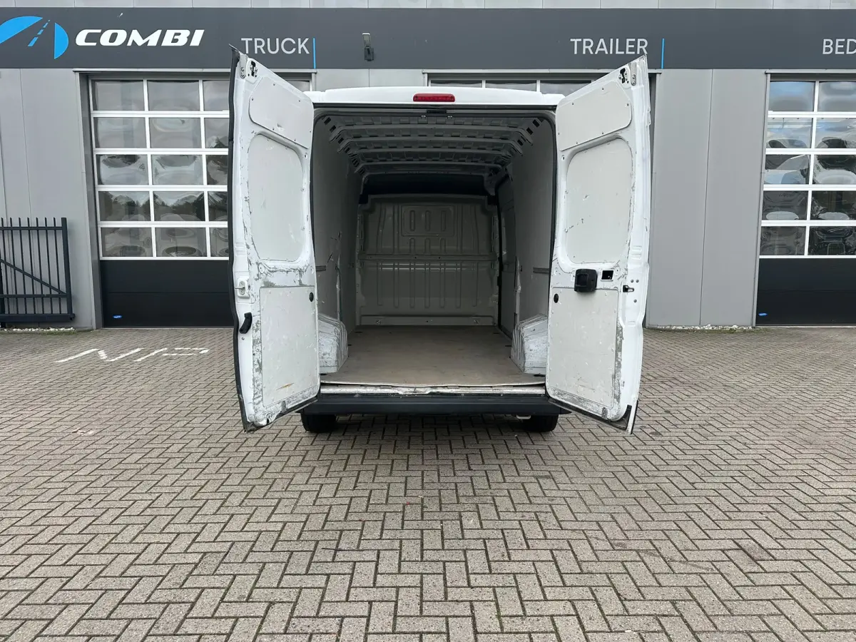 2.2D 140 L3H2 Edition > 140pk/Cruise control/Bluetooth