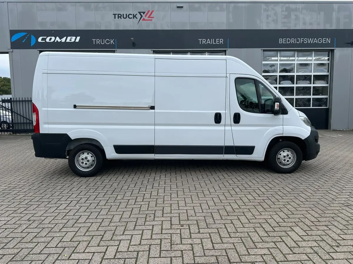 2.2D 140 L3H2 Edition > 140pk/Cruise control/Bluetooth