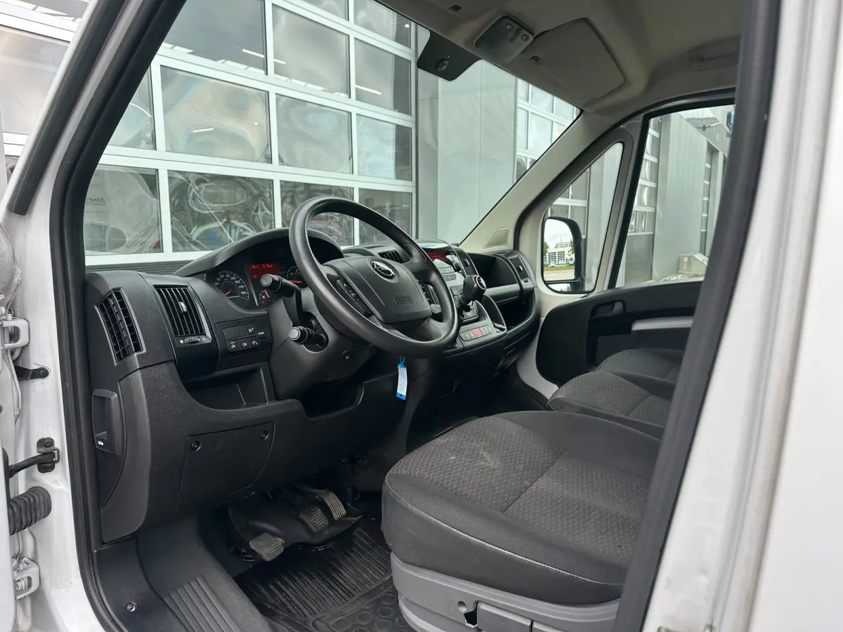 2.2D 140 L3H2 Edition > 140pk/Cruise control/Bluetooth