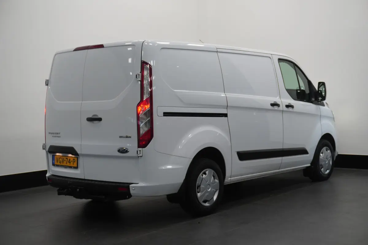2.0 TDCI 130PK MHEV EURO 6 - Airco - Cruise - PDC - €14.449,- Excl.