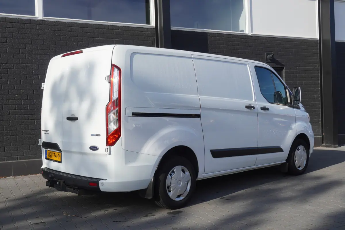 2.0 TDCI 130PK MHEV EURO 6 - Airco - Cruise - PDC - €14.449,- Excl.