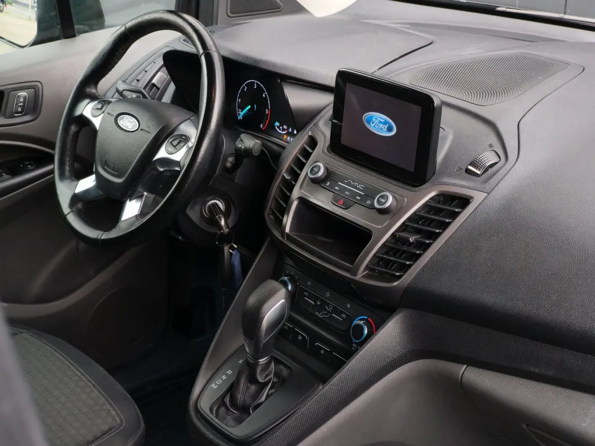 1.5 AUT L2 CARPLAY CRUISE AIRCO MARGE TREKHAAK