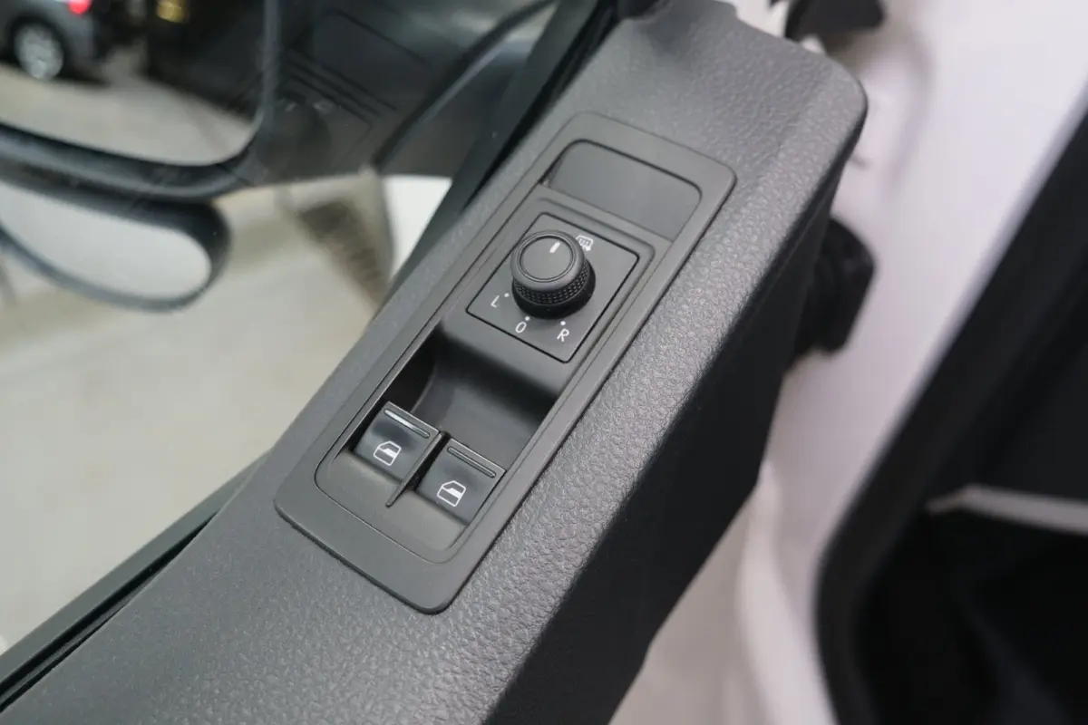 2.0 TSI 150PK L2H2 Highline - N.A.P. Airco, Camera, PDC, Imperiaal, Trekhaak.