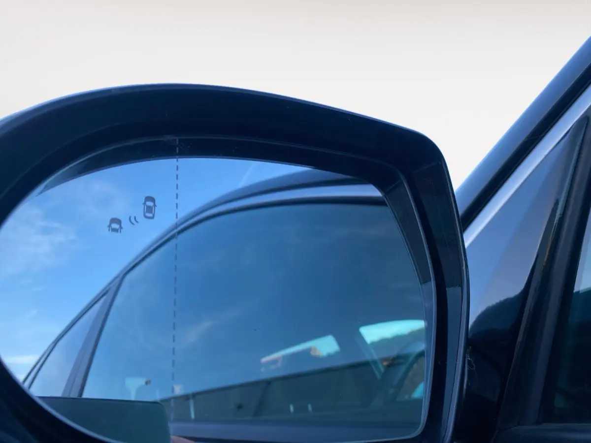1.6 GDi PHEV DynamicPlusLine | Climate control | Leder | Stoel,- en stuurverwarming | Keyless | Navigatie | Dodehoek detectie | 16 inch LM-velgen | Parkeercamera |