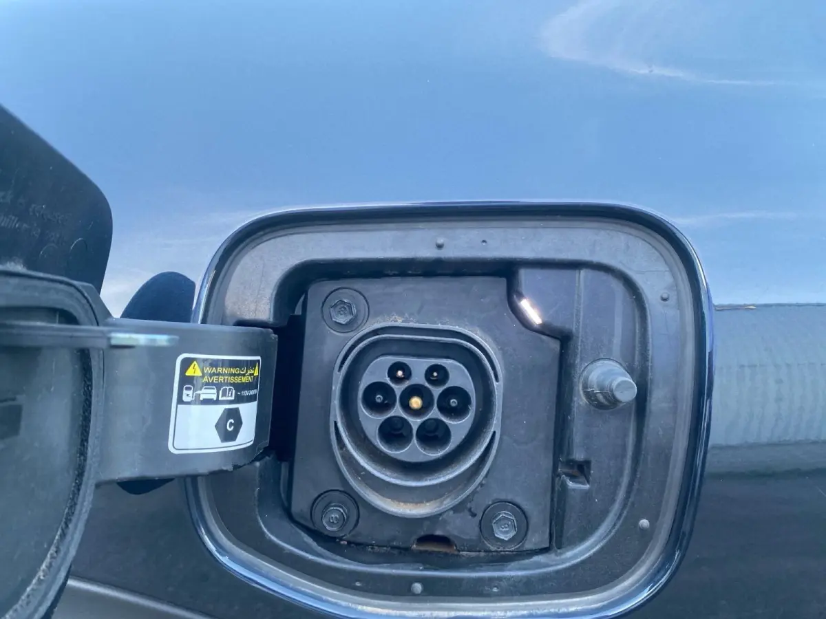 1.6 GDi PHEV DynamicPlusLine | Climate control | Leder | Stoel,- en stuurverwarming | Keyless | Navigatie | Dodehoek detectie | 16 inch LM-velgen | Parkeercamera |