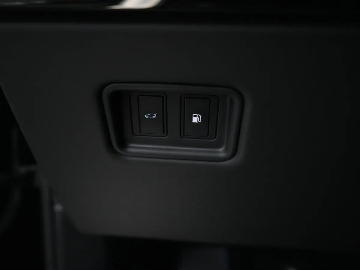 3.0 P460e Dynamic SE PHEV | Cold Climate Pack | Panoramisch schuifdak