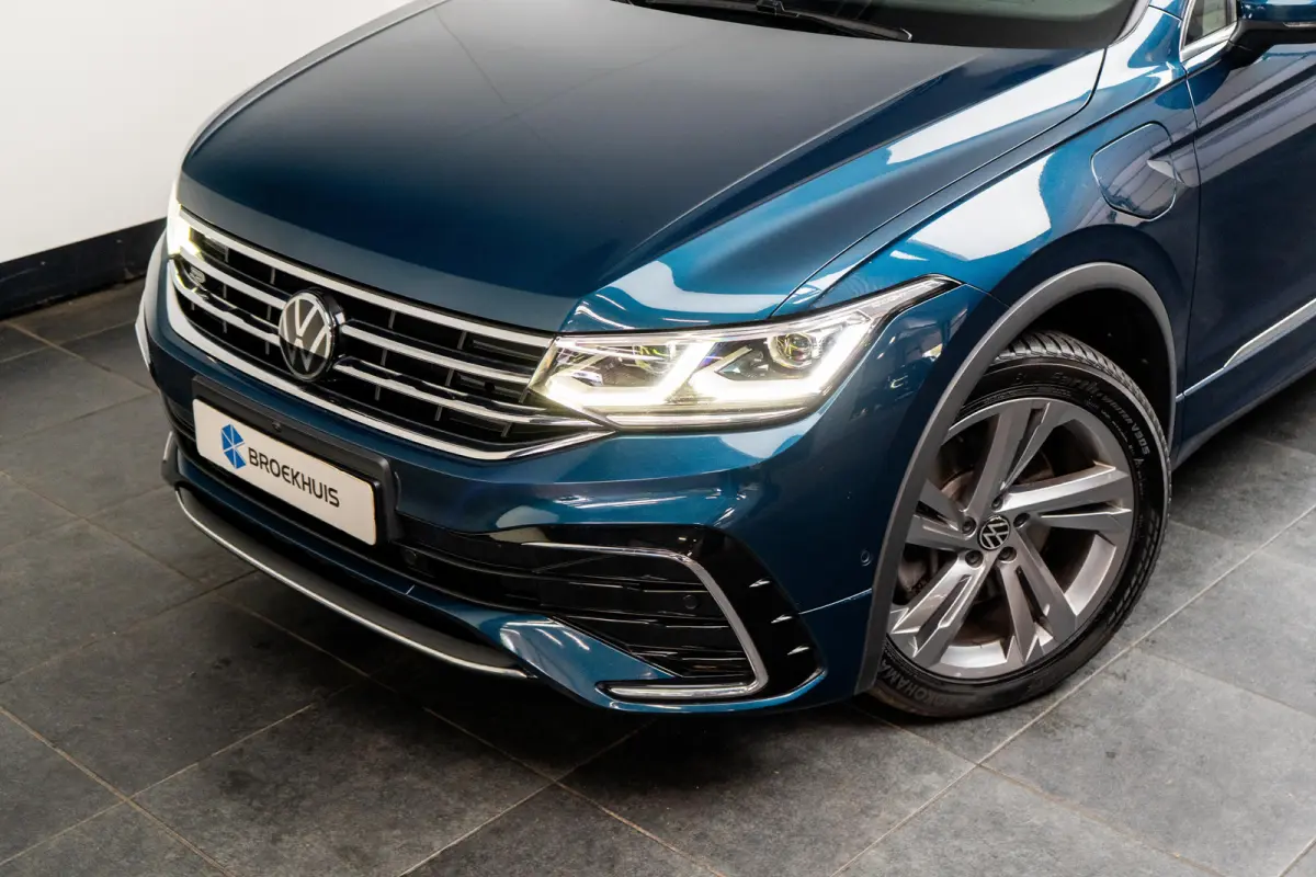 1.4 eHybrid 245 pk R-Line Business 6-DSG | Panoramadak | Rondomzicht camera | Cruise control adaptief |