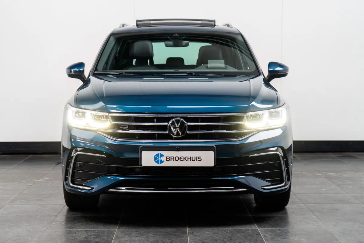 1.4 eHybrid 245 pk R-Line Business 6-DSG | Panoramadak | Rondomzicht camera | Cruise control adaptief |