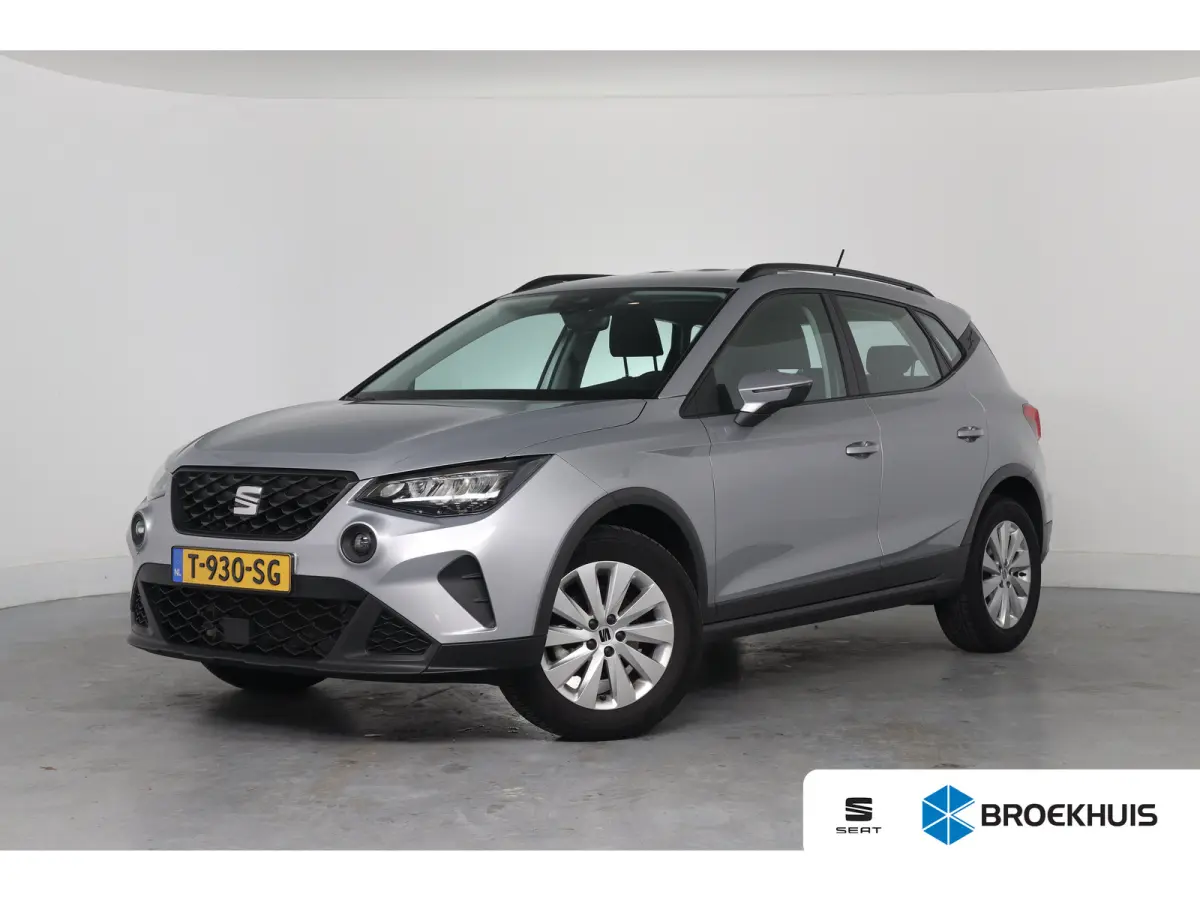 1.0 TSI Style | Stoelverwarming | Airco | Navi By App | Virtual | Parkeersensoren | Keyless | Cruise | Lichtmetalen Velgen