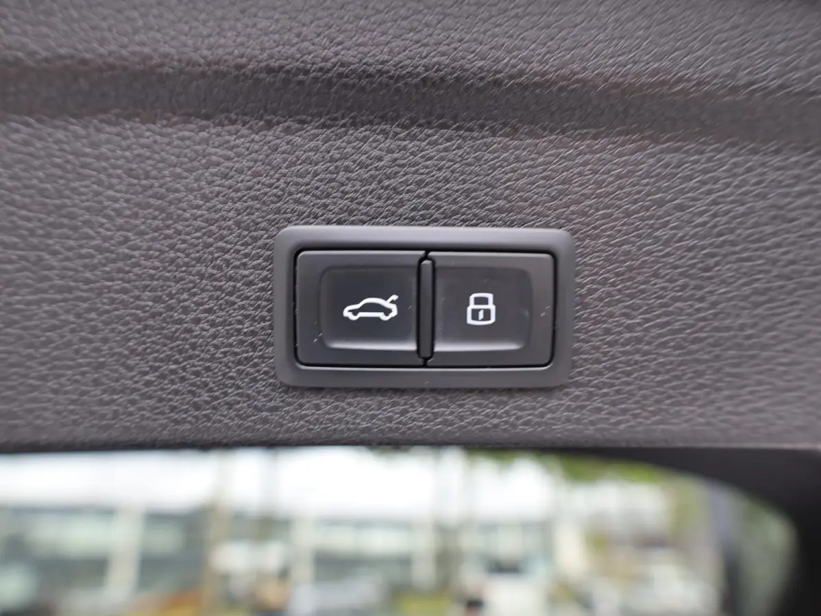 45 2x S-Line Panodak | 360° | Virtual | Keyless | Elektrische kofferklep | Matrix LED | DCC | Carplay | Elek.Stoelen |