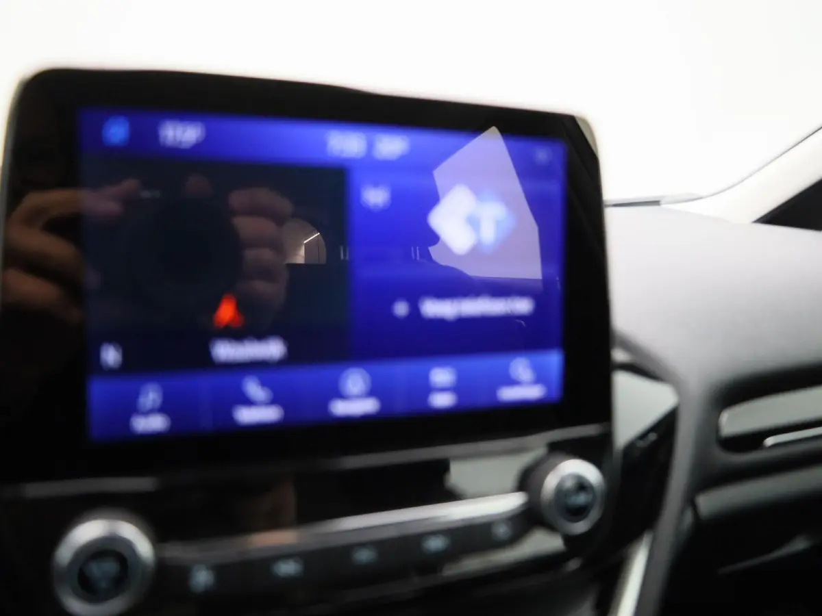 1.0 EcoBoost Hybrid Titanium | AUTOMAAT! | Cruise Control | Airco | Draadloos Opladen | Navigatie | Parkeersensoren Achter