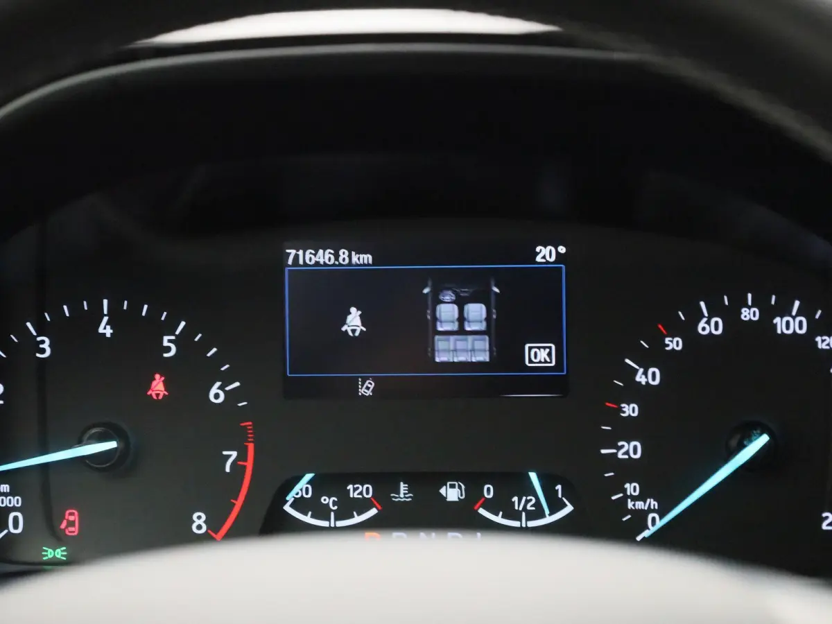 1.0 EcoBoost Hybrid Titanium | AUTOMAAT! | Cruise Control | Airco | Draadloos Opladen | Navigatie | Parkeersensoren Achter