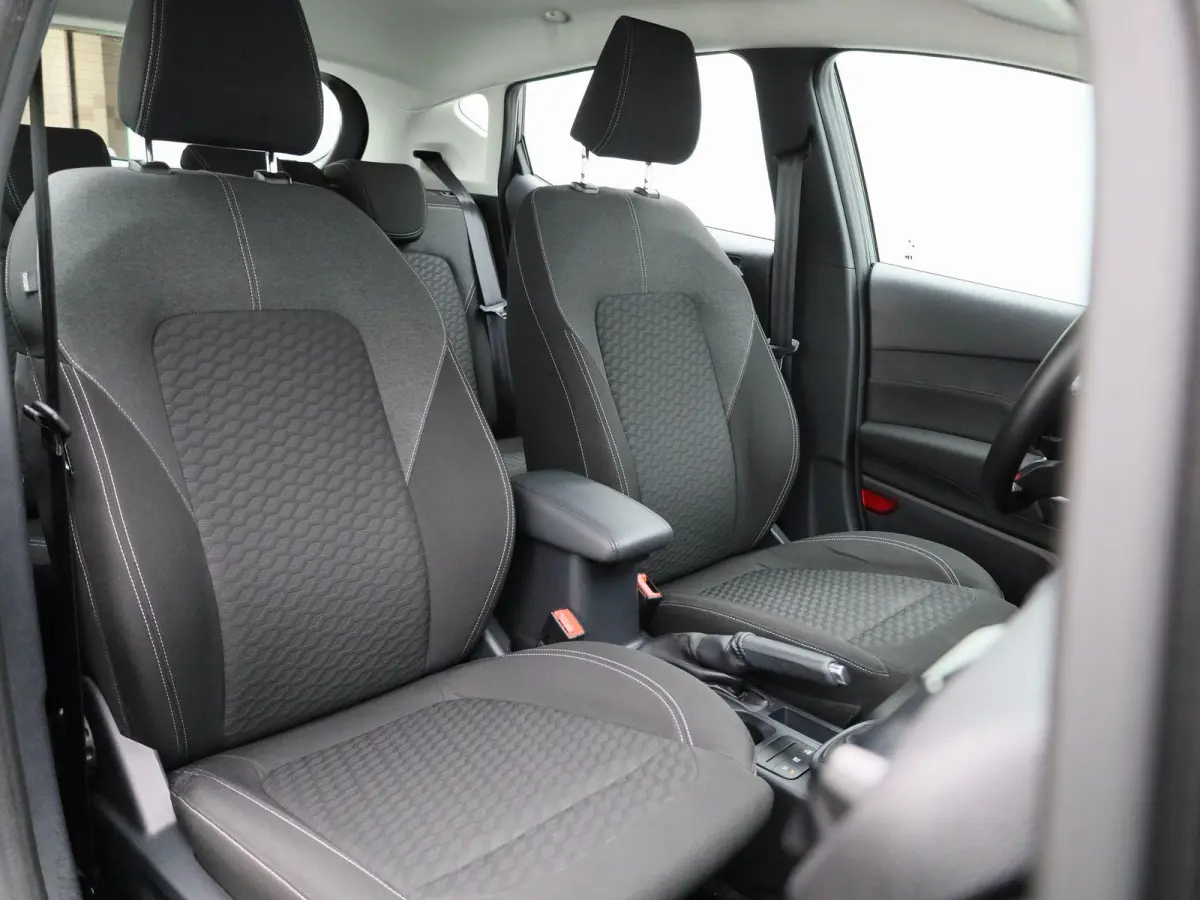1.0 EcoBoost Hybrid Titanium | AUTOMAAT! | Cruise Control | Airco | Draadloos Opladen | Navigatie | Parkeersensoren Achter
