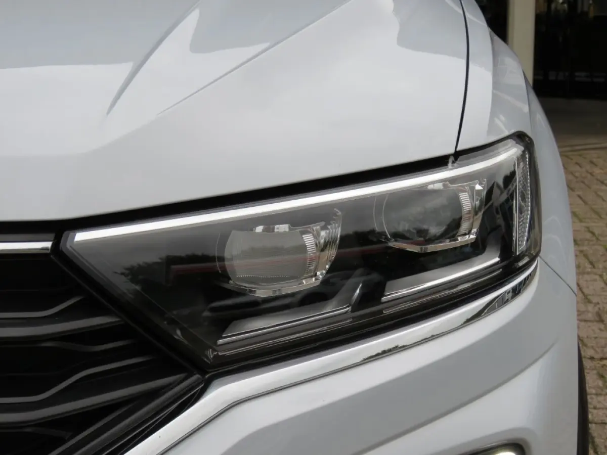 1.5 TSI R-Line Sport / Pano / Camera / Led / Beats / Vol opties / BOVAG garantie