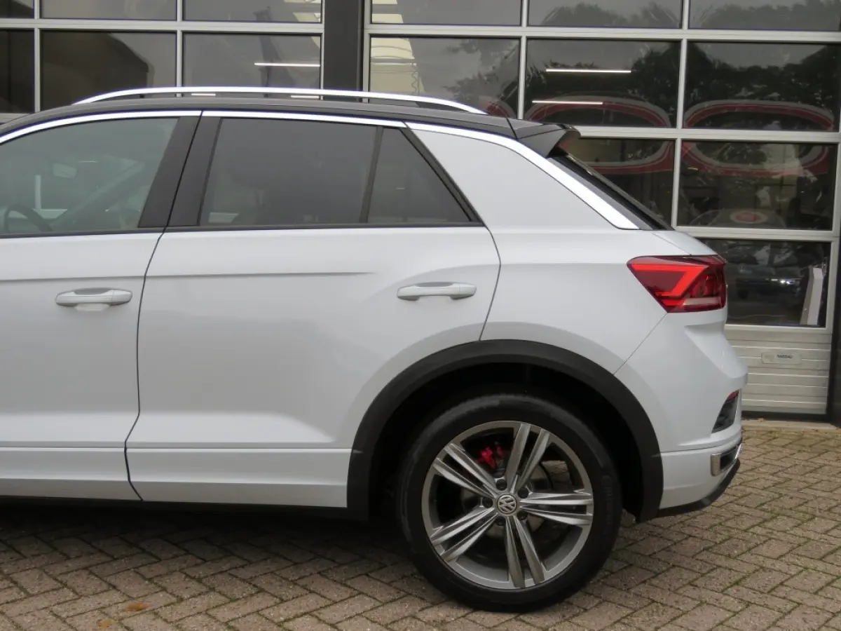 1.5 TSI R-Line Sport / Pano / Camera / Led / Beats / Vol opties / BOVAG garantie