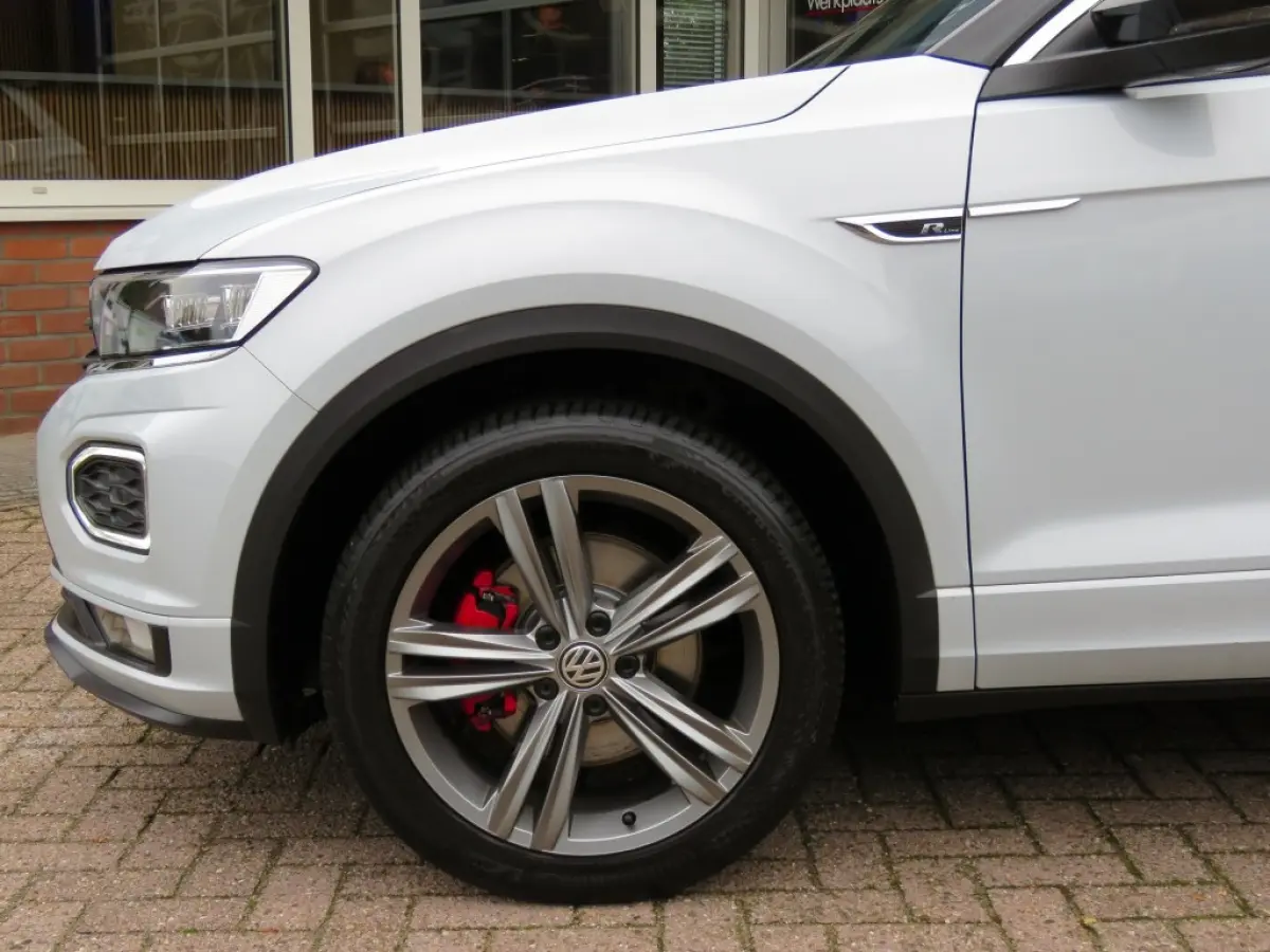 1.5 TSI R-Line Sport / Pano / Camera / Led / Beats / Vol opties / BOVAG garantie